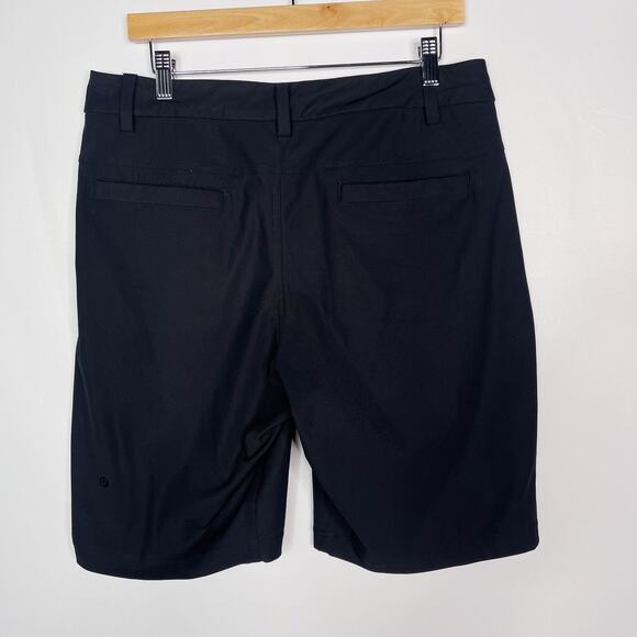 Lululemon Mens Size 34 Black Commission Shorts Zip Back Pocket Flat Front Chino - Picture 2 of 6